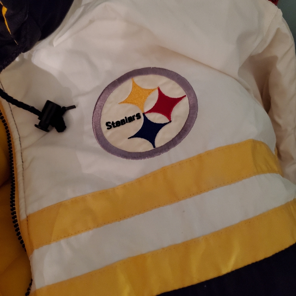 Steeler winter coat with hood